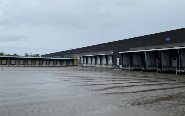 Nature, Hangar, Building