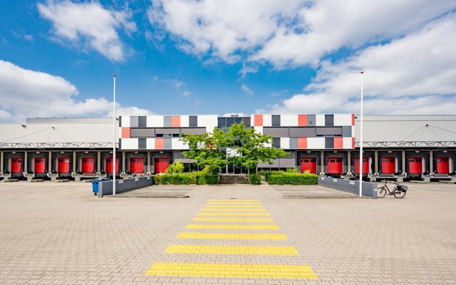 Building, Hotel, Road