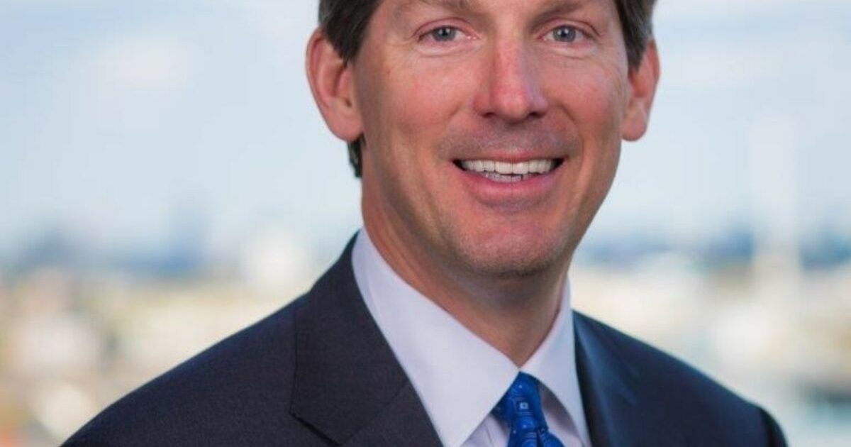 Arrow Global names former Nuveen CEO as chairman Green Street News