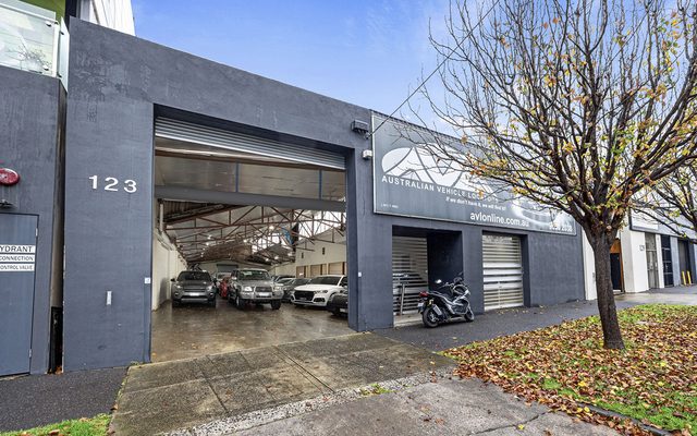 Garage, Indoors, Car