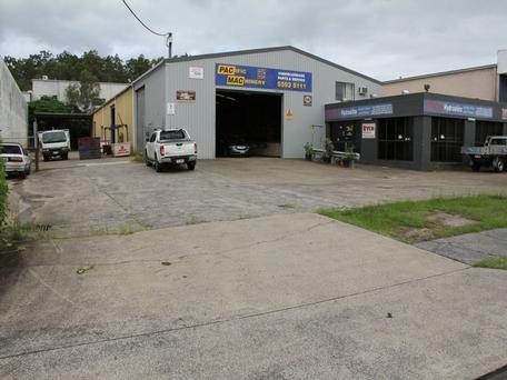 Outdoors, Transportation, Vehicle