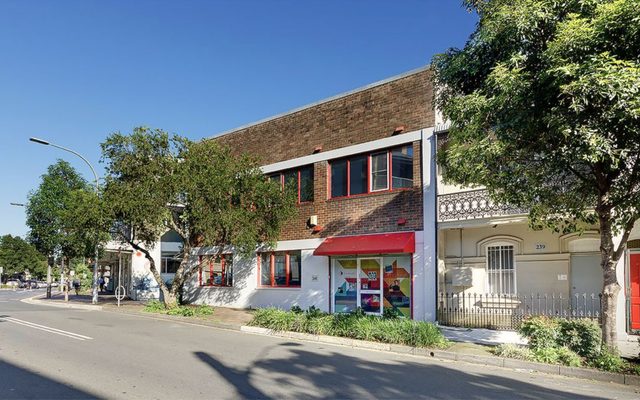 Neighborhood, City, Road