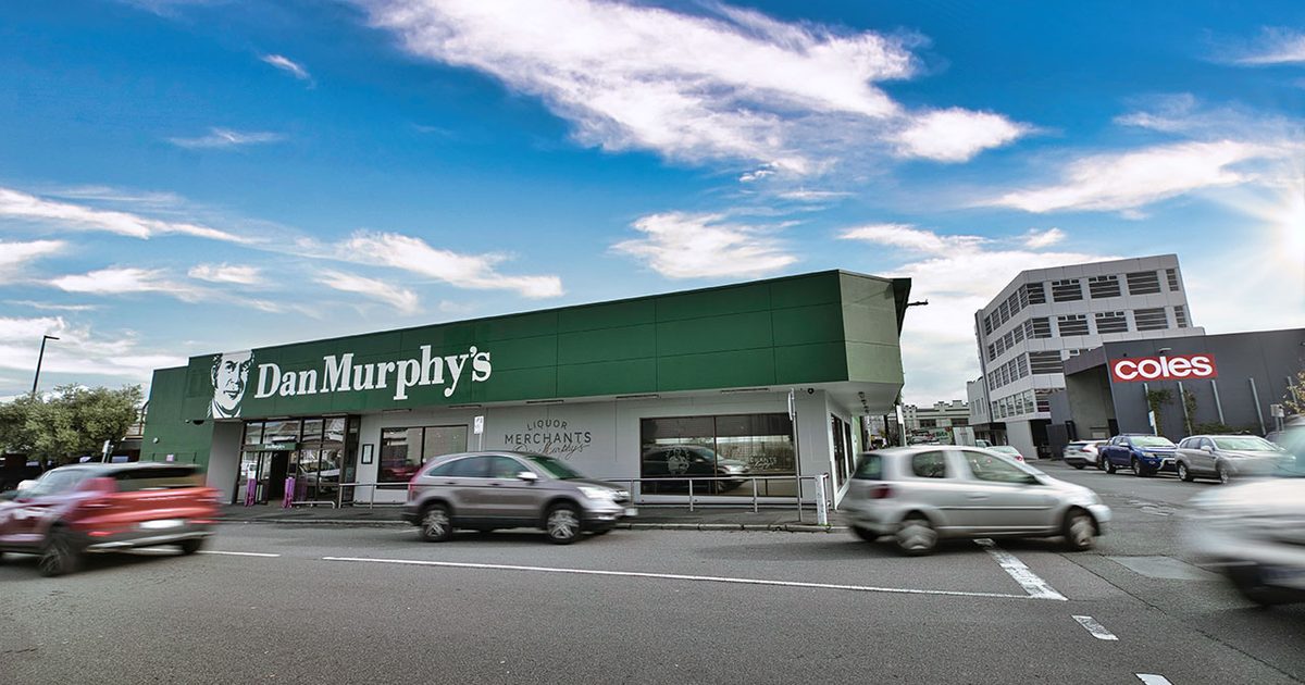 Local family pour $21m into Dan Murphy's - Green Street News