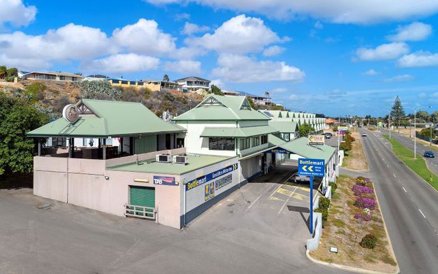 Architecture, Building, Hotel