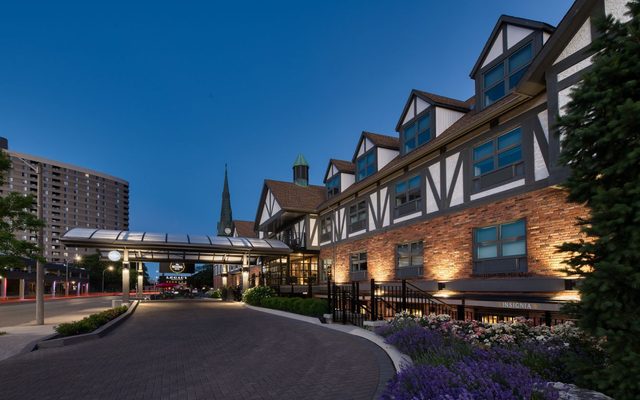 Insignia Hotel