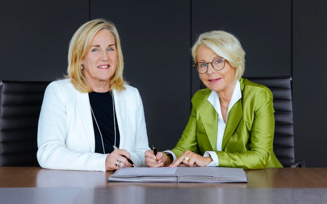 Adult, Female, Person