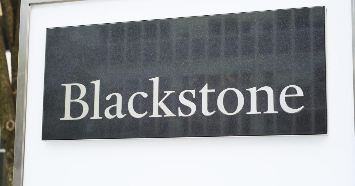 Blackstone hints at recovering public real estate markets