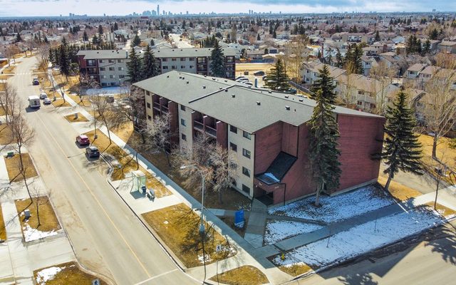 Architecture, Building, Outdoors