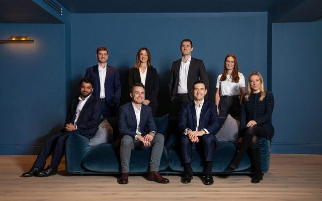 Groupshot, Person, Adult