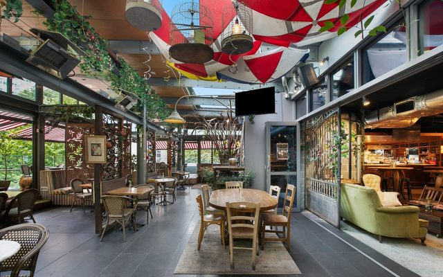 Treehouse Hotel, North Sydney