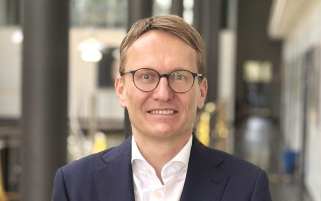 Blazer, Clothing, Coat