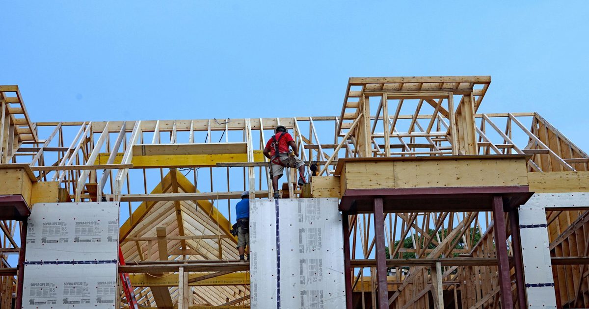 Cameron Stephens launching CMHC-insured commercial financing