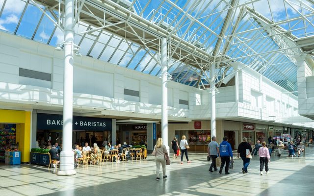 Shop, Shopping Mall, Accessories