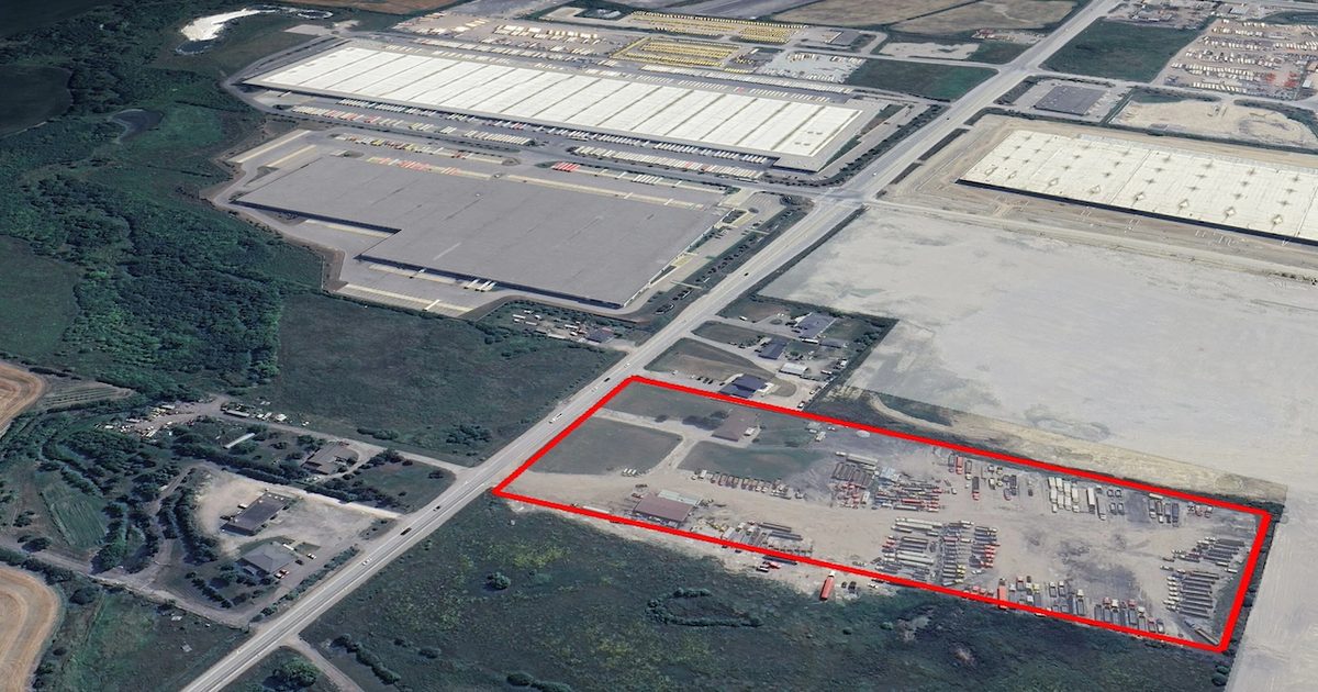 As warehouses rise around it, Caledon land seeks new owner