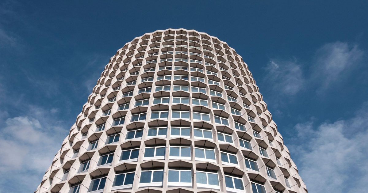 Sapiens moves global HQ to London