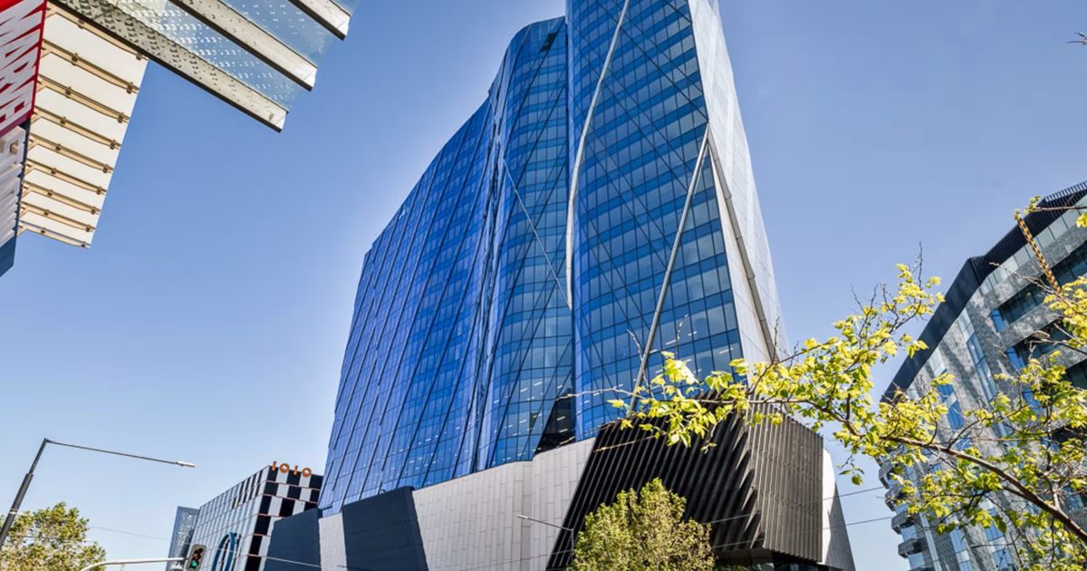 Poly lists vacant Docklands tower at discount after losing Myer