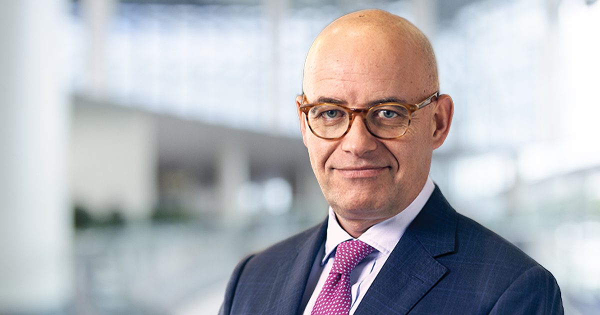 Savills IM chief executive to step down