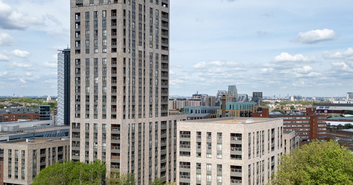Mammoth £1bn PRS deal completes