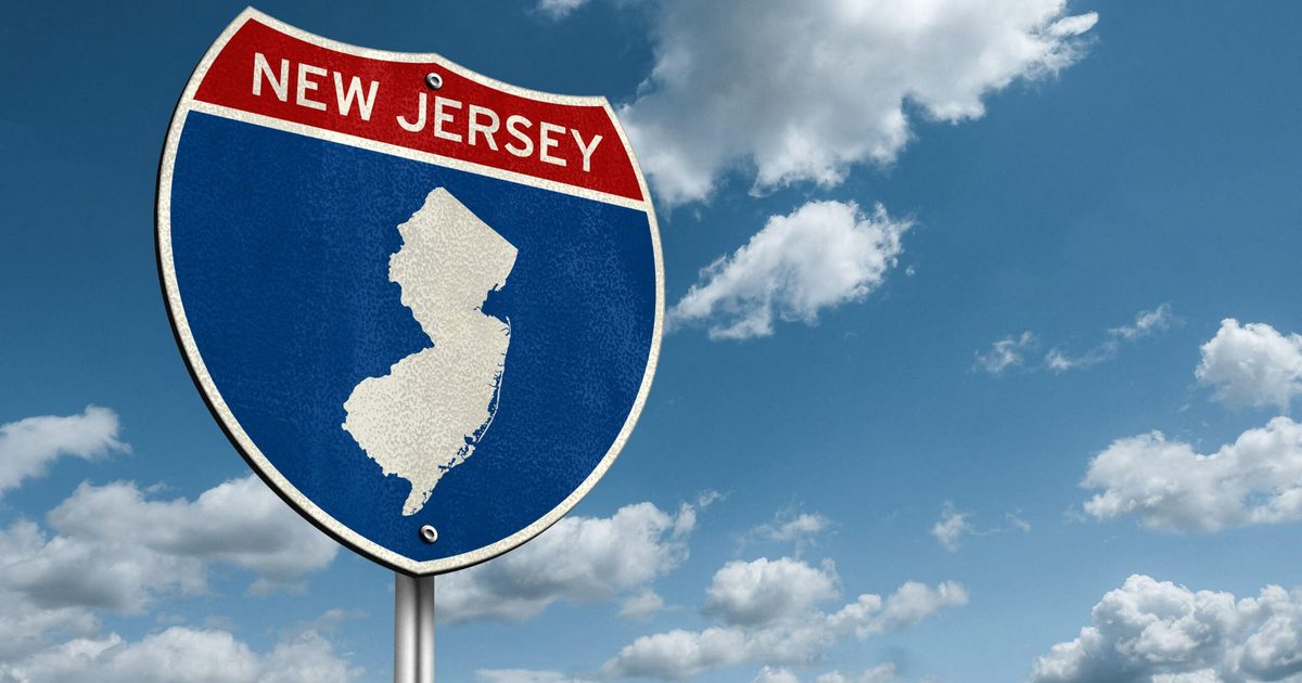 New Jersey power center anchored by Kohl's hits market