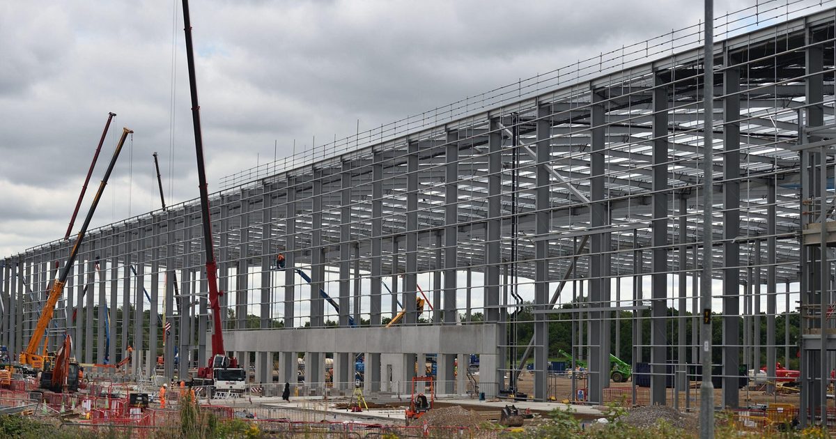Demand continues to outpace supply in South East logistics hotspots