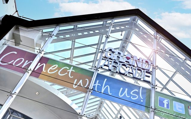 Shop, Shopping Mall, City