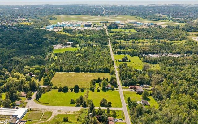 Oshawa industrial land