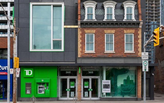 365 Queen Street West