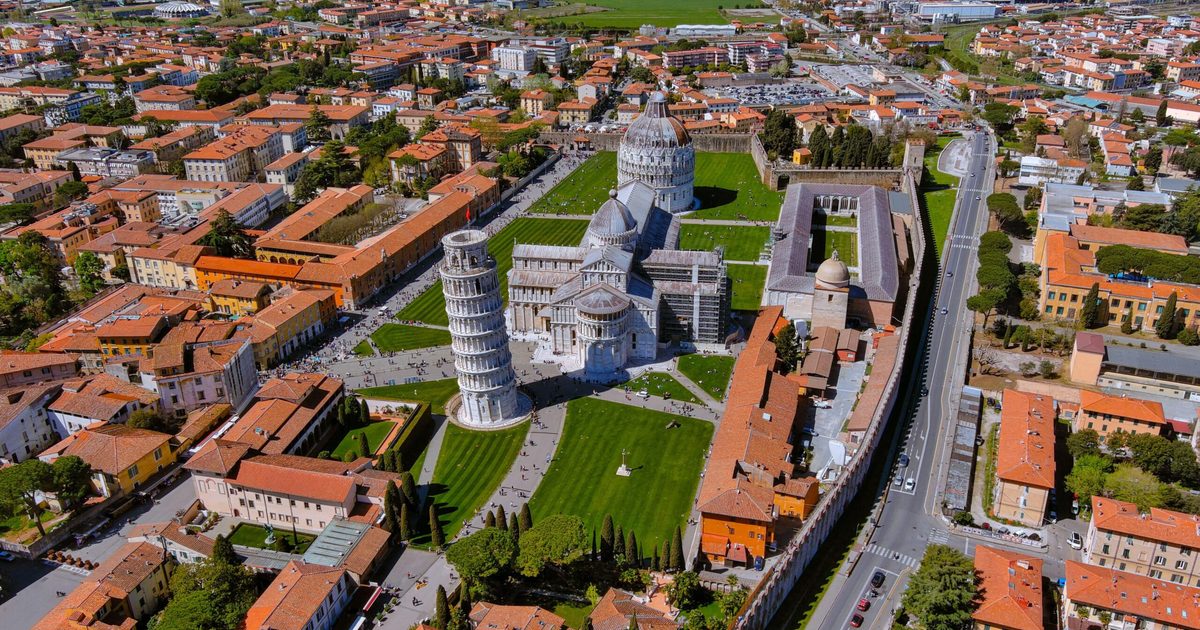 Harris Associates expands to Europe with debut €85m student deals