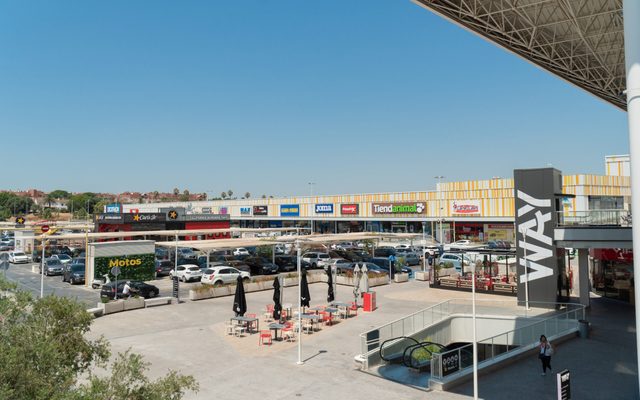 Terminal, Airport, Car