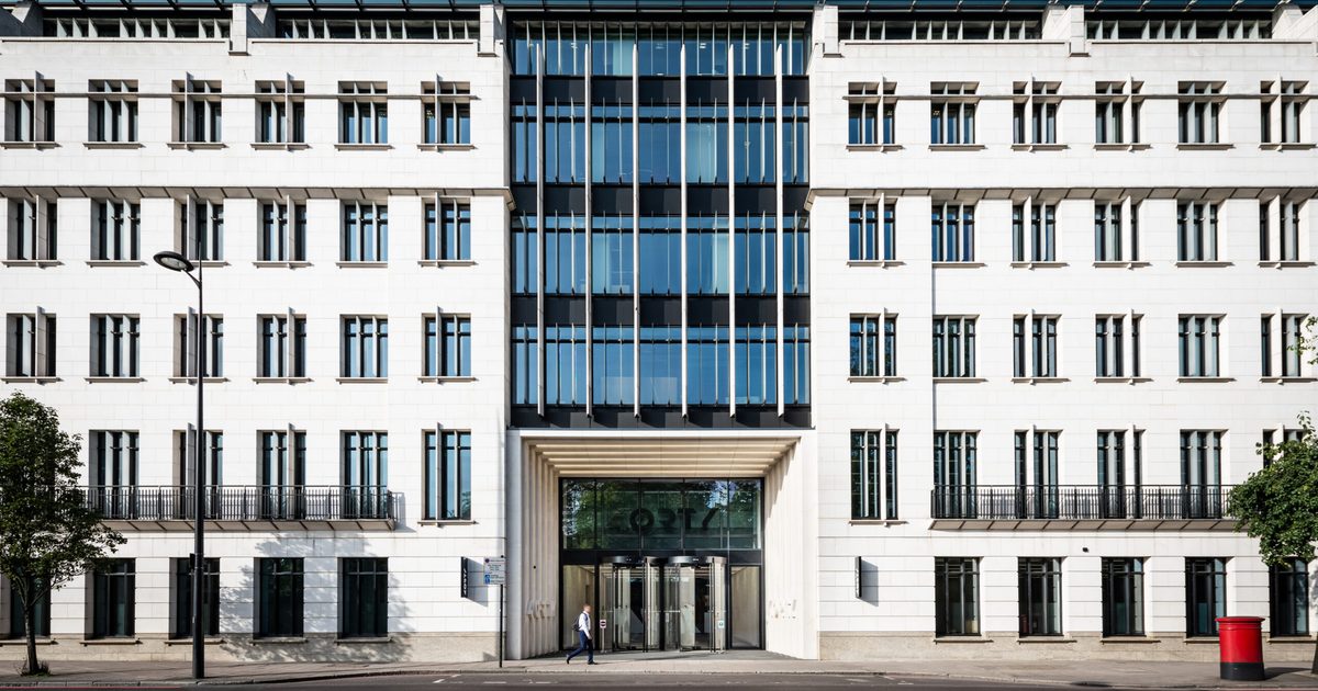 Patrizia signs fintech firm at 40 Grosvenor Place