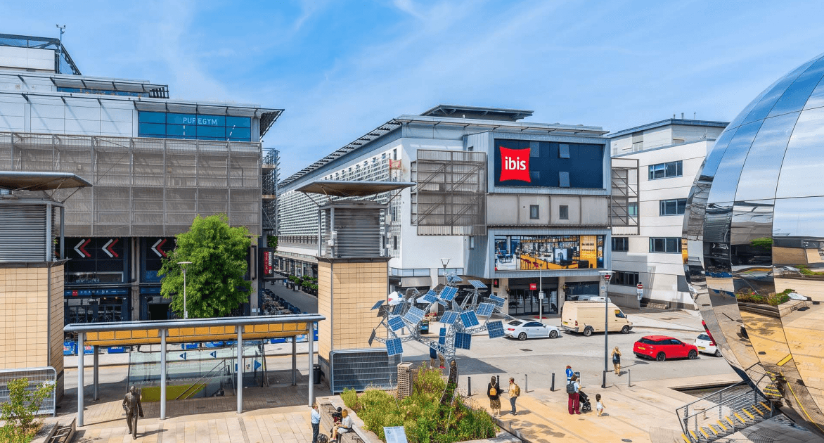 Bristol harbourside hotel and leisure scheme floated for £35m sale