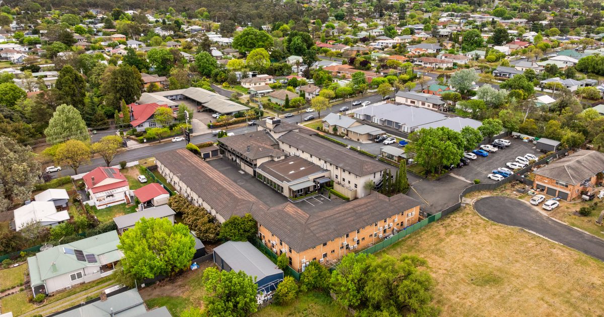 Regional hotel investor Mandala lists Armidale asset